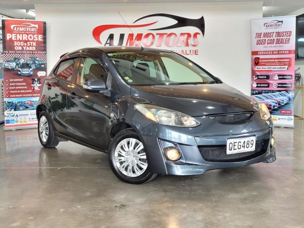 2012 Mazda Demio (Mazda2) Hatchback 1.3L image