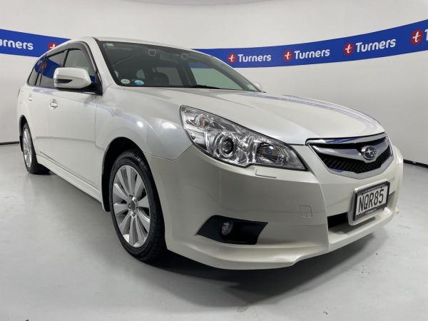 2010 Subaru Legacy Wagon image