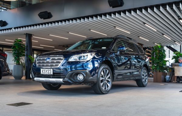 2017 Subaru Outback Premium 2.5P/4WD image