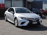 Image for 2019 Toyota Camry SX HYBRID, Push Start