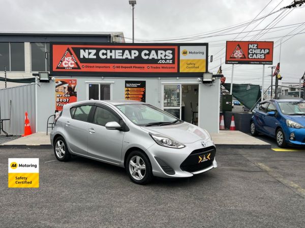 2020 Toyota Aqua Hatchback New Shape Hybrid image