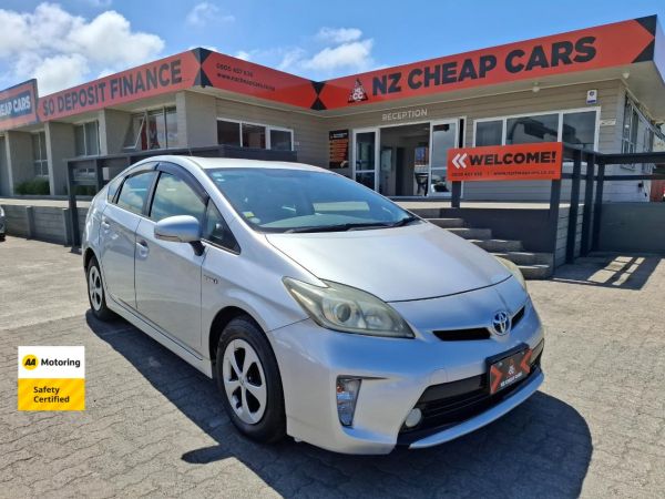 2012 Toyota Prius Hatchback HYBRID image