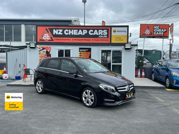 2018 Mercedes-Benz B180 Hatchback  image