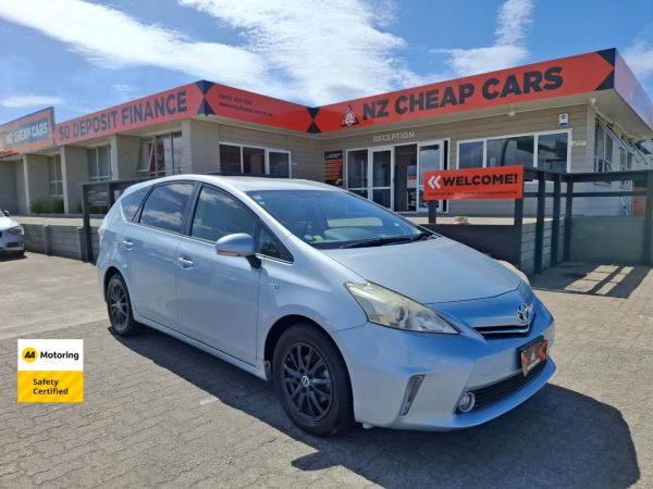 2013 Toyota Prius Hatchback ALPHA HYBRID image