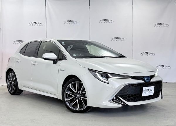 2018 Toyota Corolla SPORT  1.8 HYBRID GZ,18‘’ Alloy wheel image