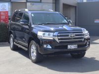 Image for 2017 Toyota Land Cruiser 200 VX 4WD, Leather