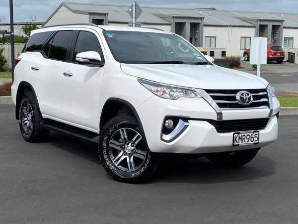 2017 Toyota Fortuner SUV TURBO DIESEL 4WD 7 SEAT GX image