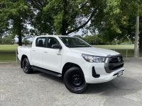 Image for 2023 Toyota Hilux Sr Td Dc 2.8Dt/4Wd