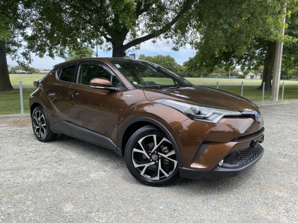 2017 Toyota C-HR 1.8 Hybrid G image