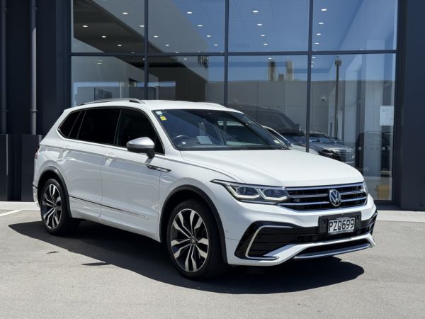 2023 Volkswagen Tiguan Allspace R-Line AWD image