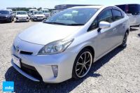 Image for 2015 Toyota Prius Hatchback S