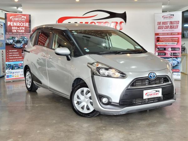 2017 Toyota Sienta Wagon Hybrid G image