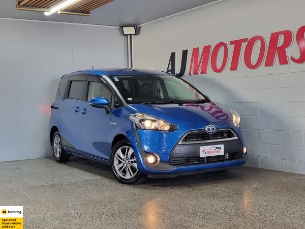 2016 Toyota Sienta Wagon Hybrid G image
