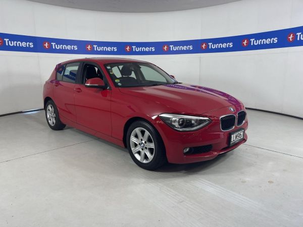2012 BMW 116I Hatchback image