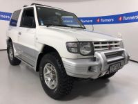 Image for 1998 Mitsubishi Pajero Wagon
