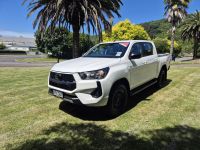 Image for 2025 Toyota Hilux SR 2.8DT Hybrid D/C 4WD