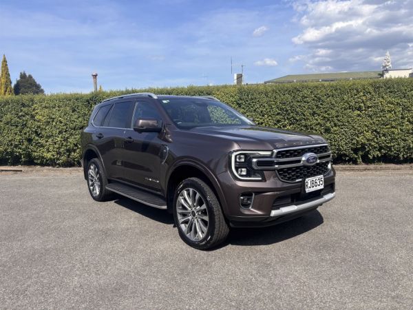 2025 Ford Everest PLATINUM image