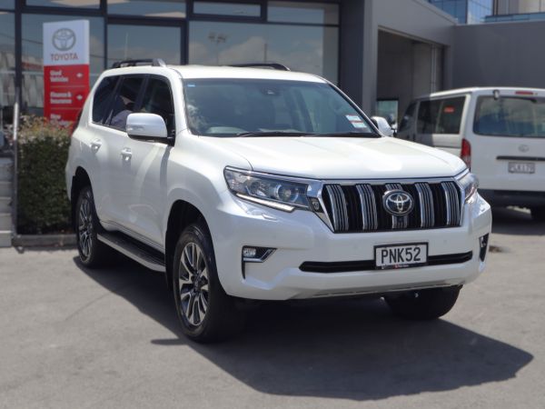 2022 Toyota Land Cruiser Prado VX 4WD/4X4, Leather image