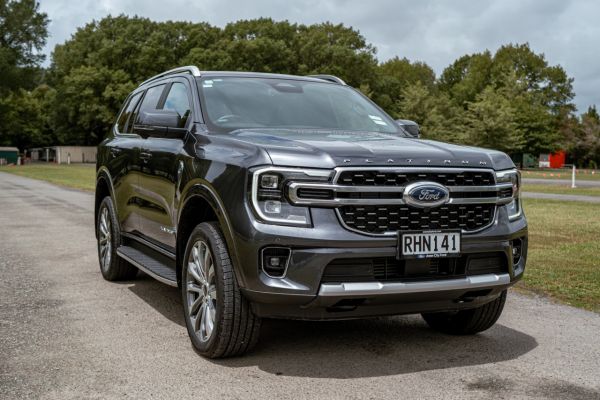 2025 Ford Everest New Gen Platinum 4WD 3.0V6 TD 7str image