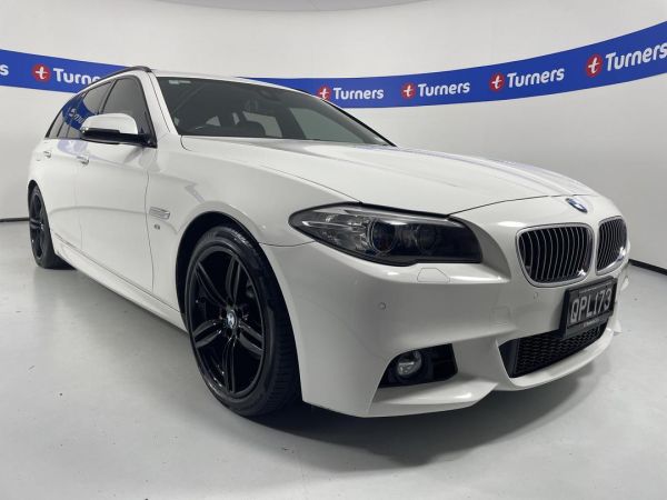 2014 BMW 528i Wagon image