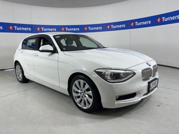 2012 BMW 120I Sedan image