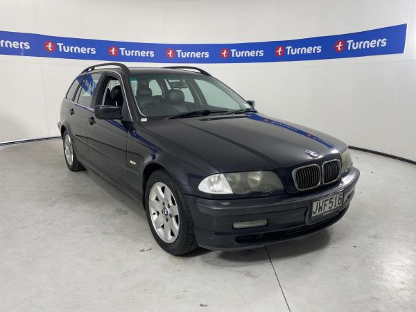2000 BMW 325i Wagon image