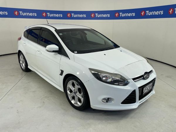 2015 Ford Focus Hatchback SPORT image