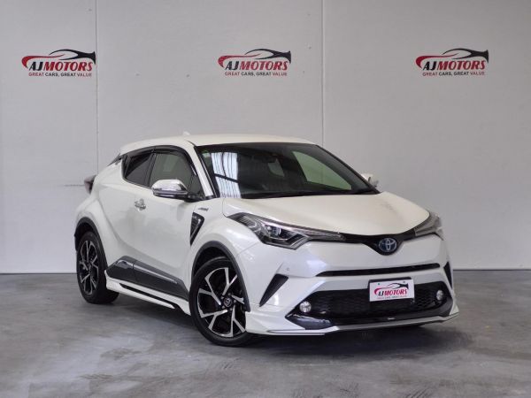 2017 Toyota C-HR G image