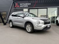 Image for 2023 Mitsubishi Outlander Ls 2.5P/4Wd/Cvt