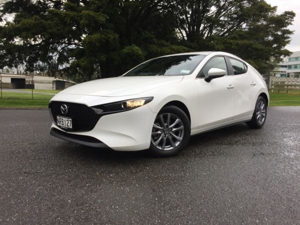 2021 Mazda 3 GSX 2.0L HATCH image