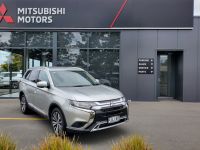 Image for 2022 Mitsubishi Outlander Ls 2.4P/Cvt