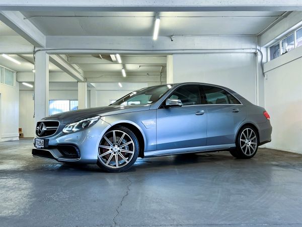 2014 Mercedes-Benz E63 Sedan AMG image