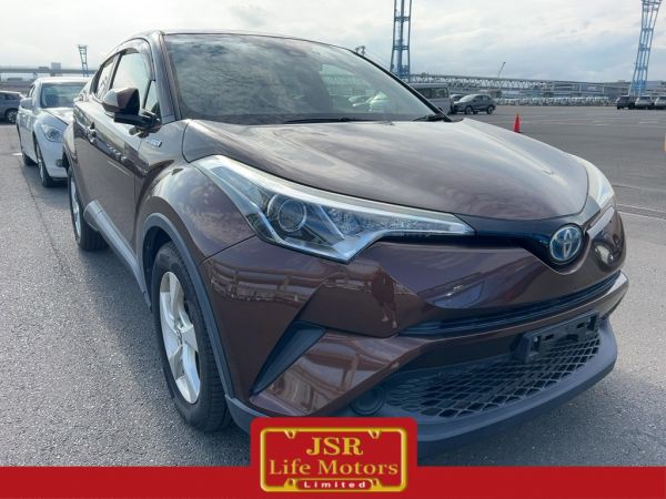 2017 Toyota C-HR S image