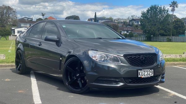 2017 Holden Commodore Sedan VF2 EVOKE LOWERED ON 20"S image