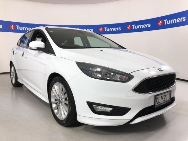 2017 Ford Focus Hatchback SPORT image