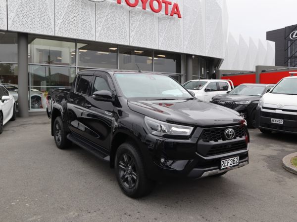 2025 Toyota Hilux Sr5 Td Dc 2.8Dmht image