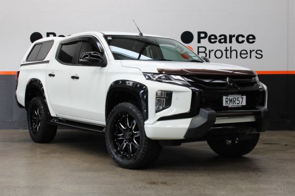 2020 Mitsubishi Triton Ute VRX 4WD AUTO NZ NEW image
