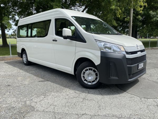 2025 Toyota Hiace ZX 2.8DT 6AT RWD GVN 4 Door image