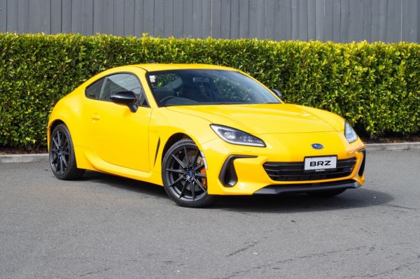 2026 Subaru BRZ TS Kiiro - Manual image