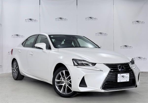 2019 Lexus IS 300h Hybrid,Blind spot, RADAR CRUISE image