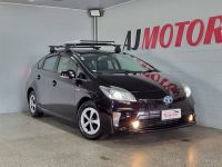 Image for 2013 Toyota Prius Hatchback S