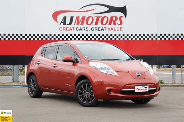 2014 Nissan Leaf Hatchback 24X image