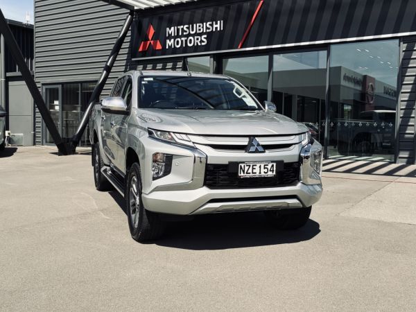 2021 Mitsubishi Triton GLXR 4wd Double cab image
