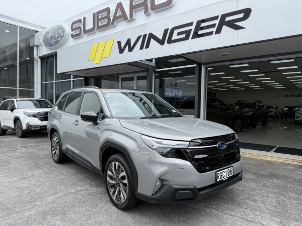 2025 Subaru Forester Hybrid Touring image