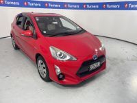 Image for 2015 Toyota Aqua Hatchback