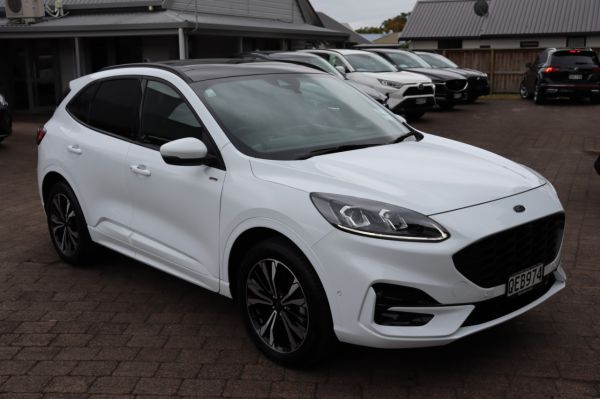 2023 Ford Escape ST-Line X PHEV image