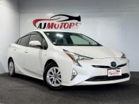 Image for 2018 Toyota Prius Hatchback 