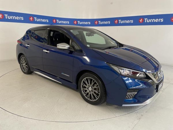 2019 Nissan Leaf Hatchback AUTECH image