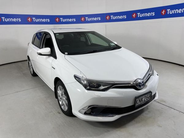 2017 Toyota Corolla Hatchback HYBRID image