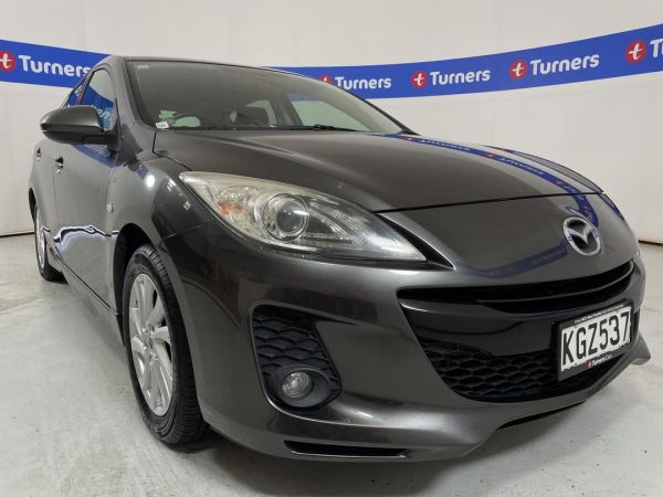 2011 Mazda Axela Hatchback image